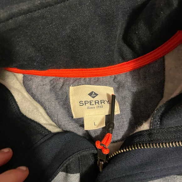 Large gently used sperry sweatshirt - Picture 3 of 6